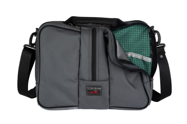 Pilot in Nebulous Grey (medium grey) Ballistic with Sitka (dark green with white grid) 200 Halcyon interior.